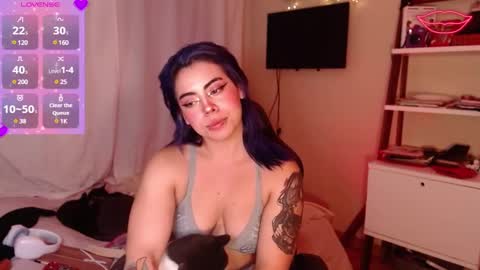 biigbooty_ online show from December 7, 5:26 am