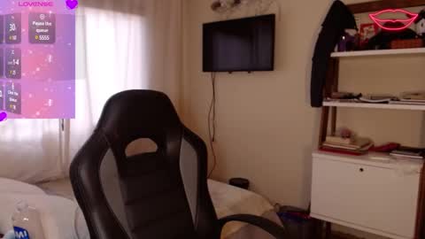 biigbooty_ online show from December 19, 10:21 pm