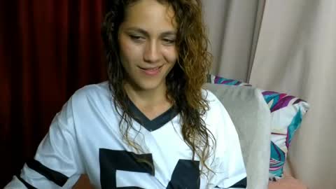 hi  soy   natural girl biki online show from May 14, 2:07 am