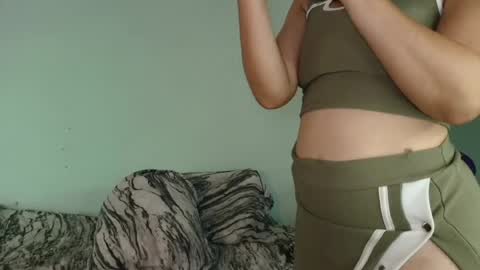 hi  soy   natural girl biki online show from August 6, 1:40 am
