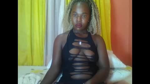 TREZAH online show from January 3, 2:10 am