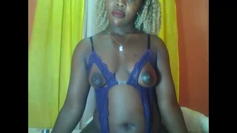 TREZAH online show from January 3, 9:15 pm