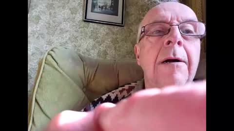 bill_25061 online show from December 2, 5:26 pm