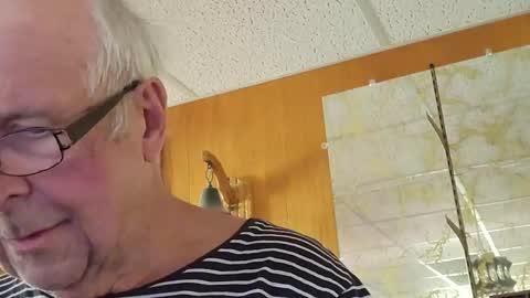 bill_25061 online show from October 29, 6:42 pm