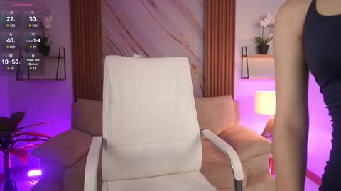 billiebrownn online show from March 17, 9:07 pm