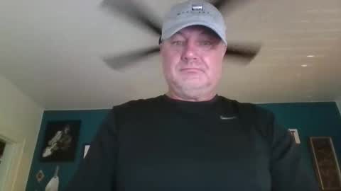 Snapshot of billjames55 chatting on April 19, 6:10 pm billjames55 online show from April 19, 6:10 pm