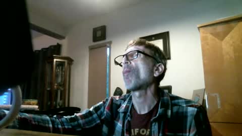 Snapshot of billy1164m chatting on June 18, 9:25 am billy online show from June 18, 9:25 am