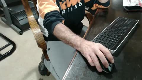 billy471 online show from December 8, 10:25 pm