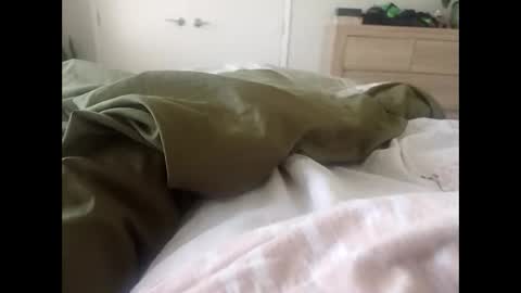 billy7801801010 online show from April 17, 1:41 am