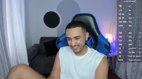 Snapshot of bilyryan1 chatting on December 20, 8:55 pm Nick Moca online show from December 20, 8:55 pm