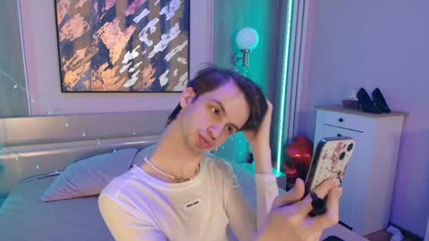 Snapshot of bimbo_boy_ chatting on May 31, 3:19 pm Bimbo boy online show from May 31, 3:19 pm