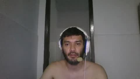 binhodm1 online show from January 3, 9:36 am