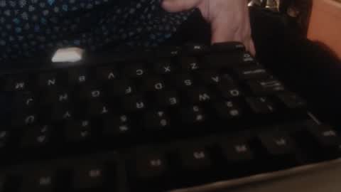 bionicski56 online show from March 31, 1:51 am