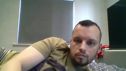 Snapshot of biopenjay chatting on March 3, 11:33 am biopenjay online show from March 3, 11:33 am