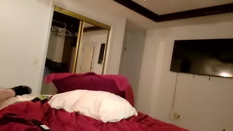 Snapshot of biplaytoy4u chatting on November 24, 2:11 am biplaytoy4u online show from November 24, 2:11 am