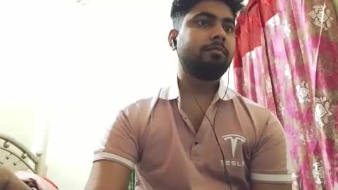 birbikrom104 online show from November 12, 7:53 am