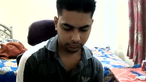 birbikrom104 online show from July 31, 8:47 am