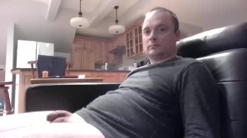 Snapshot of bird8888 chatting on December 11, 2:41 am bird8888 online show from December 11, 2:41 am