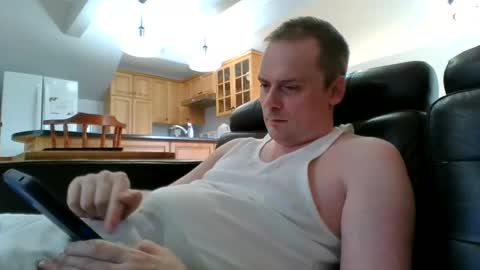 Snapshot of bird8888 chatting on September 30, 7:19 pm bird8888 online show from September 30, 7:19 pm