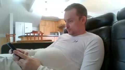 Snapshot of bird8888 chatting on October 13, 5:02 pm bird8888 online show from October 13, 5:02 pm