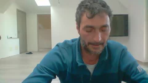 Snapshot of bisexdadd chatting on March 3, 5:53 am bisexdadd online show from March 3, 5:53 am