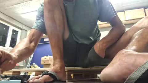 Snapshot of bisexdadd chatting on September 15, 4:51 pm bisexdadd online show from September 15, 4:51 pm