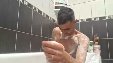 Snapshot of bisexdadd chatting on October 5, 4:38 pm bisexdadd online show from October 5, 4:38 pm