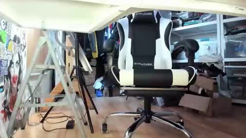 bisexualjay online show from February 10, 2:10 pm