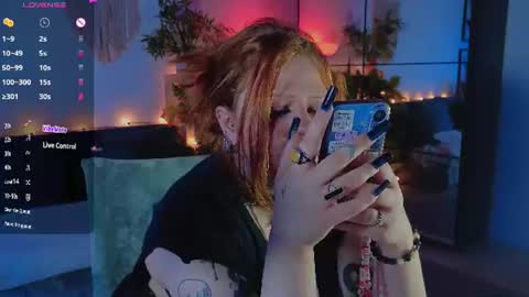 Snapshot of bitchofsun chatting on July 22, 5:49 pm Nana online show from July 22, 5:49 pm
