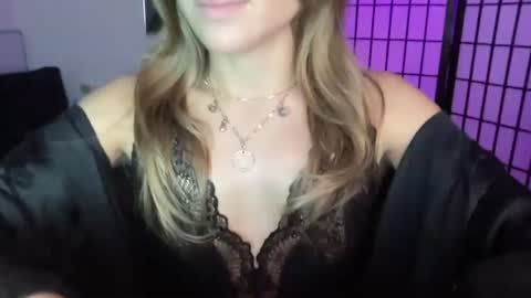 bitemebitcch online show from July 14, 6:18 am