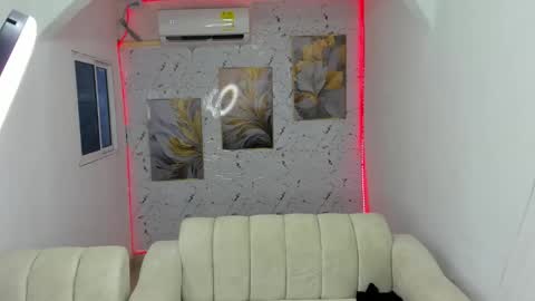 bj_black online show from September 12, 6:46 am