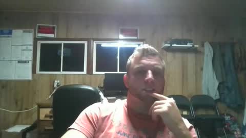 bjhancock_28 online show from November 13, 10:52 pm