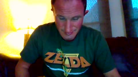 Snapshot of bjking712 chatting on June 18, 12:11 am bjking712 online show from June 18, 12:11 am