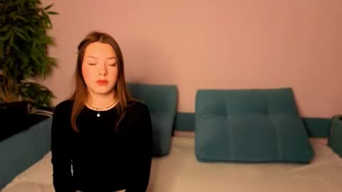 Snapshot of bjliki chatting on October 3, 9:06 am Julia online show from October 3, 9:06 am