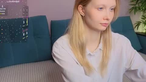 Snapshot of bjliki chatting on October 27, 7:12 am Julia online show from October 27, 7:12 am