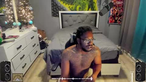 Plant Base Streamers From Pennsylvania online show from December 6, 11:47 pm