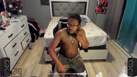 Plant Base Streamers From Pennsylvania online show from December 15, 10:47 pm