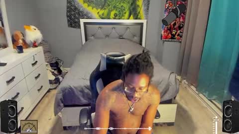 Plant Base Streamers From Pennsylvania online show from January 26, 12:05 am