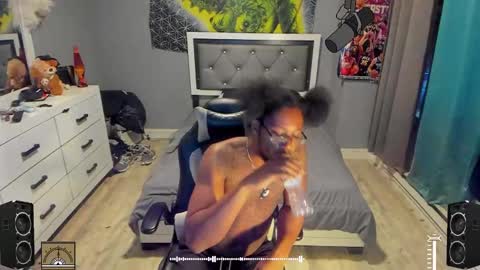 Plant Base Streamers From Pennsylvania online show from March 5, 12:27 am