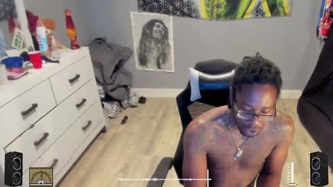 Plant Base Streamers From Pennsylvania online show from September 21, 11:17 pm