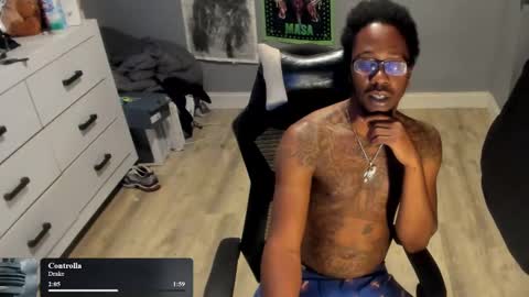 Plant Base Streamers From Pennsylvania online show from October 30, 11:49 pm