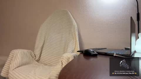 Snapshot of black_alex_ chatting on April 25, 5:32 pm Alexandra online show from April 25, 5:32 pm