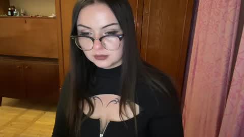 Snapshot of black_angel__2014 chatting on June 12, 11:03 pm Annette online show from June 12, 11:03 pm