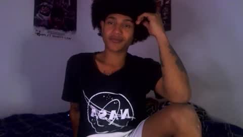 Snapshot of black_arthur chatting on November 19, 2:22 am Black Arthur online show from November 19, 2:22 am