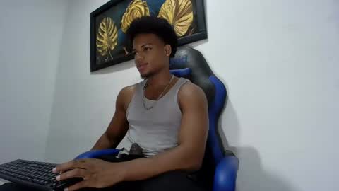 Snapshot of black_dicck chatting on February 3, 8:57 pm tu morenito online show from February 3, 8:57 pm
