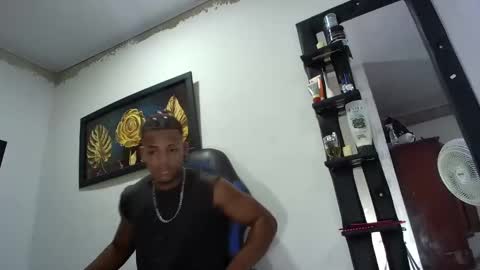 Snapshot of black_dicck chatting on February 20, 5:29 pm tu morenito online show from February 20, 5:29 pm