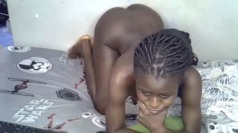 Snapshot of black_ebony8 chatting on May 17, 10:55 am black_ebony8 online show from May 17, 10:55 am
