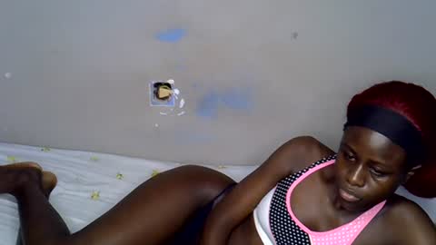 Snapshot of black_ebony8 chatting on June 13, 10:18 pm black_ebony8 online show from June 13, 10:18 pm