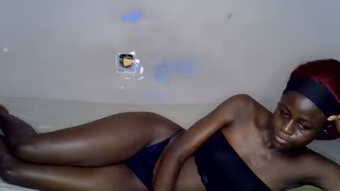 Snapshot of black_ebony8 chatting on June 15, 5:09 am black_ebony8 online show from June 15, 5:09 am
