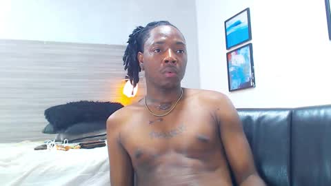 Snapshot of black_fire10 chatting on October 5, 7:45 pm Fireeee  online show from October 5, 7:45 pm